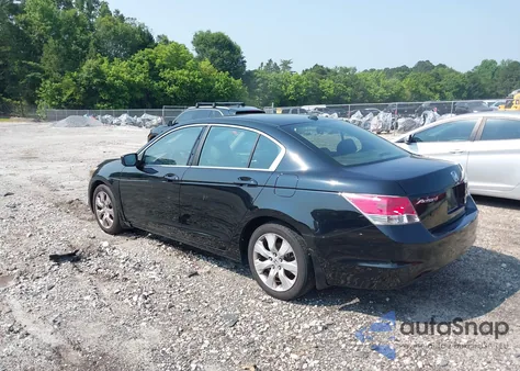 2010 Honda Accord 2.4 Ex-L z USA, uszkodzony, nr VIN 1HGCP2F88AA055858